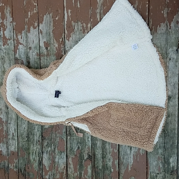 Serpa Vest - Picture 3 of 8